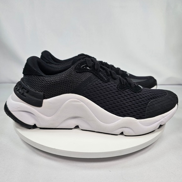 Sorel‎ Kinetic RNEGD Womens 9 Athletic Shoes Black White Mesh Sneakers - Picture 2 of 8